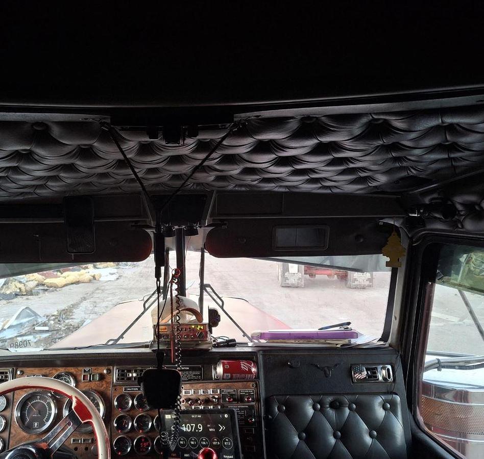 Used 1999 Kenworth W900 Sleeper Semi Truck