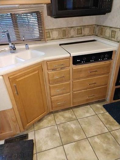 Used 2006 Winnebago Adventurer