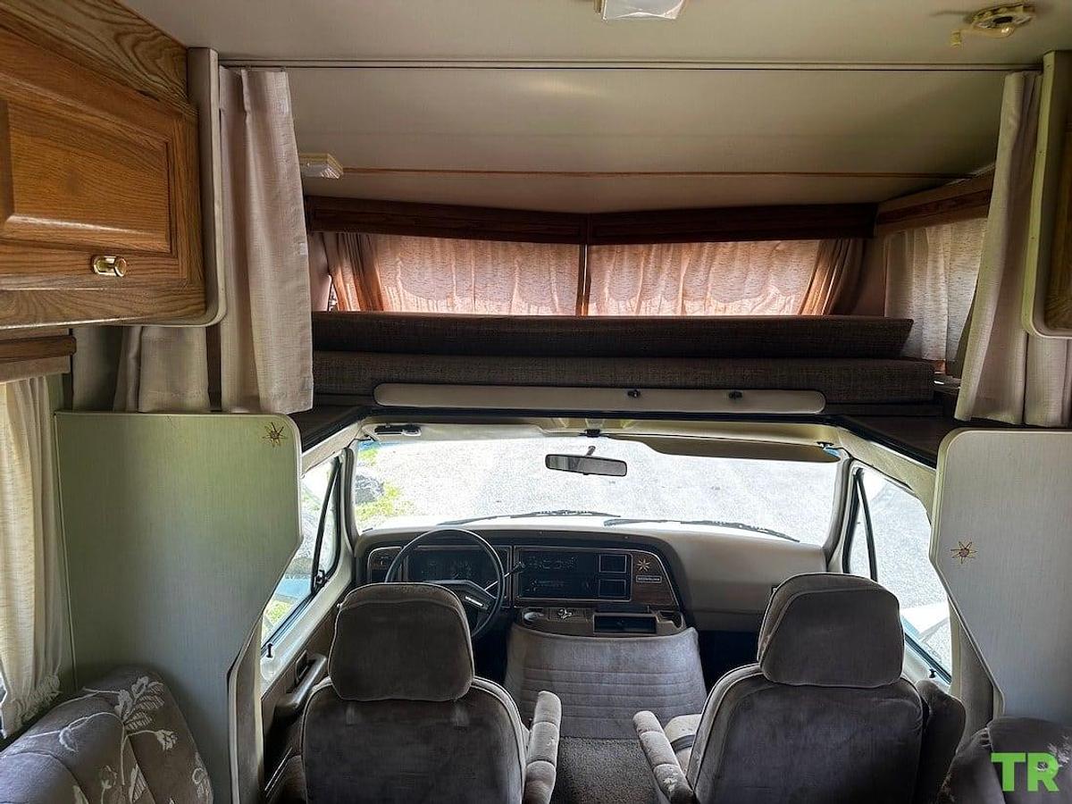 Used 1989 Motorhome on Ford E-350 Chassis