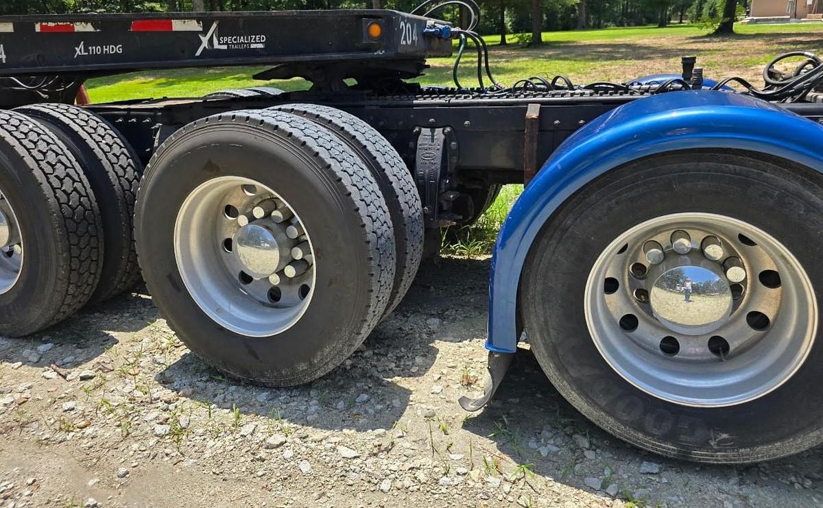 Used 2012 PETERBILT 389