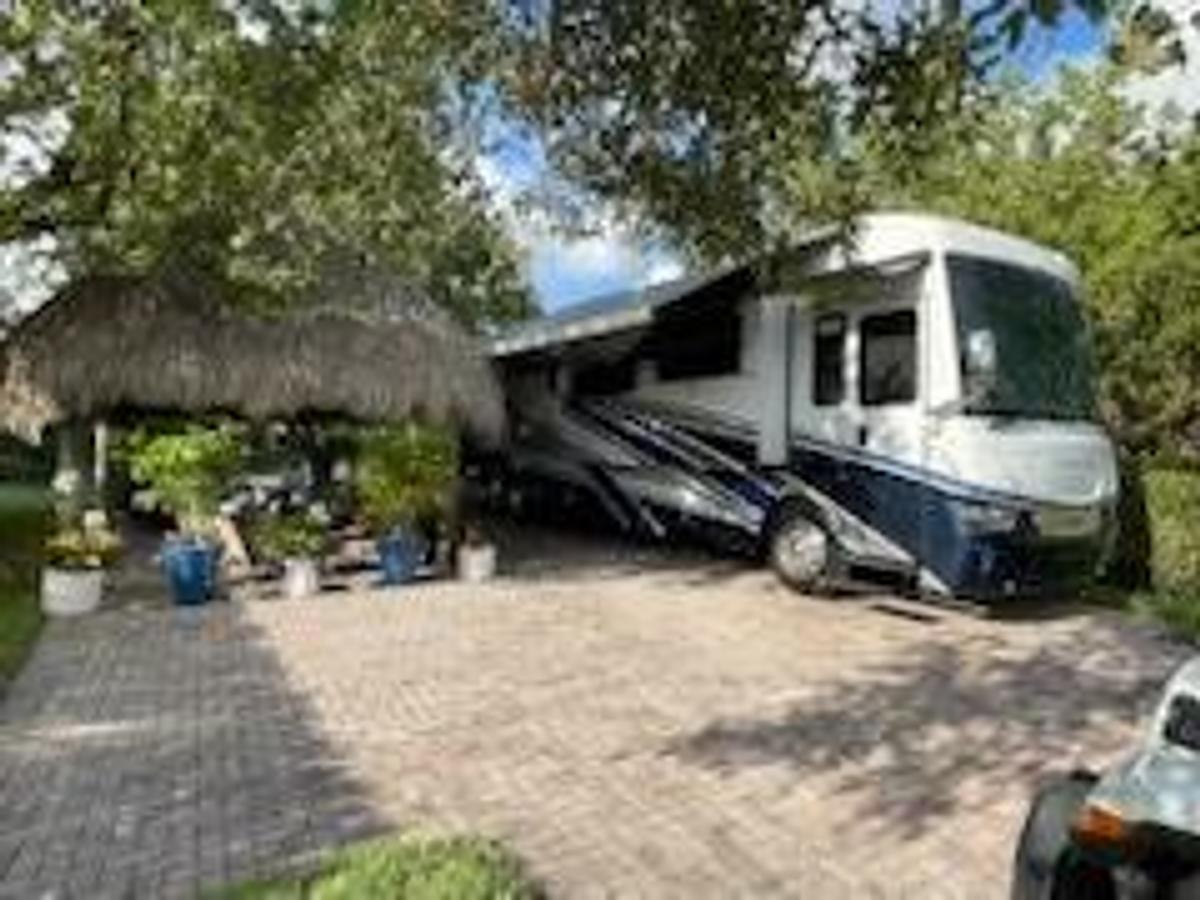 Used 2022 Newmar Ventana 4334