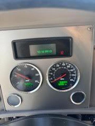 Used 2019 KENWORTH T270 Box Truck