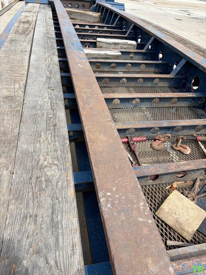 Used 2008 Cozad 28 Ft x 10 In Equipment Trailer