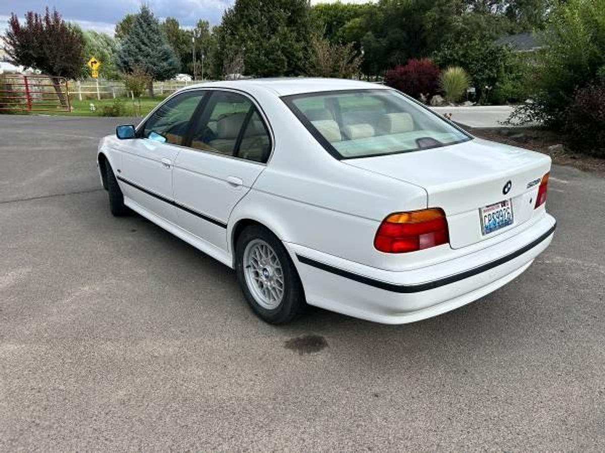 Used 1999 BMW 528i