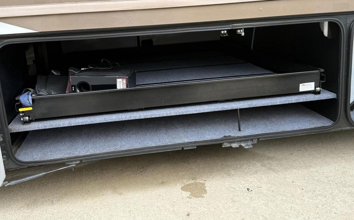 Used 2016 Winnebago Journey 40R