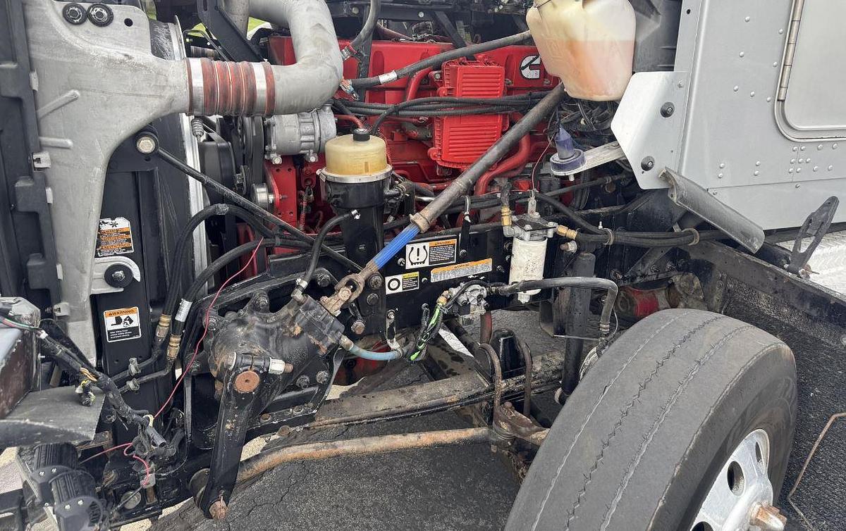 Used 2009 KENWORTH T800 Dump Truck