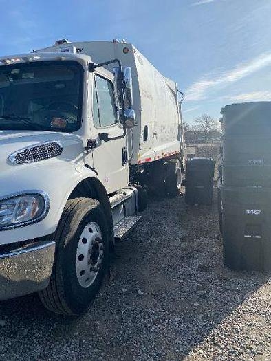 Used 2021 Freightliner M2 106
