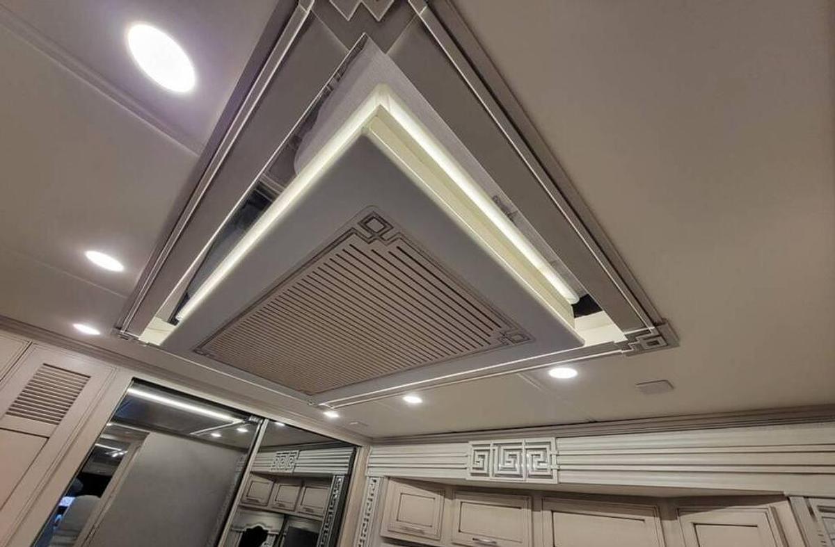 Used 2022 Newmar Ventana 4334