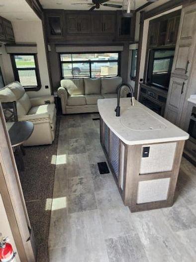 Used 2022 Heartland Bighorn BH 3300DL