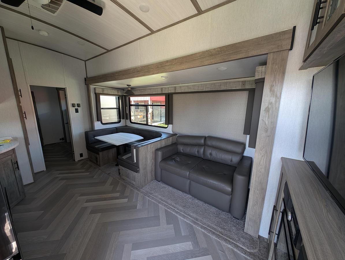 Used 2022 Forest River Salem Hemisphere 356qb
