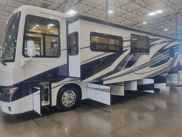 Used 2023 Newmar Kountry Star 4037