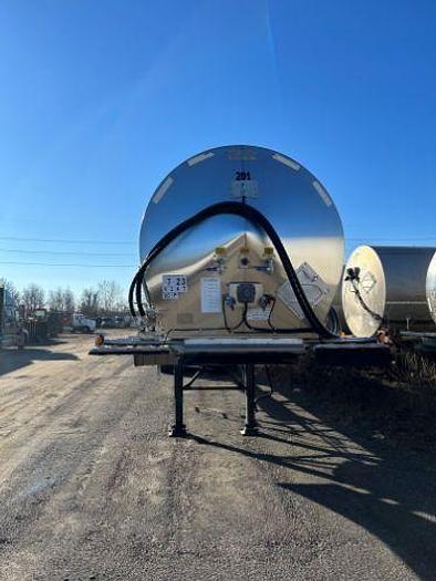 Used 1995 STE MC307 5,000 gallon insulated chemical trailer