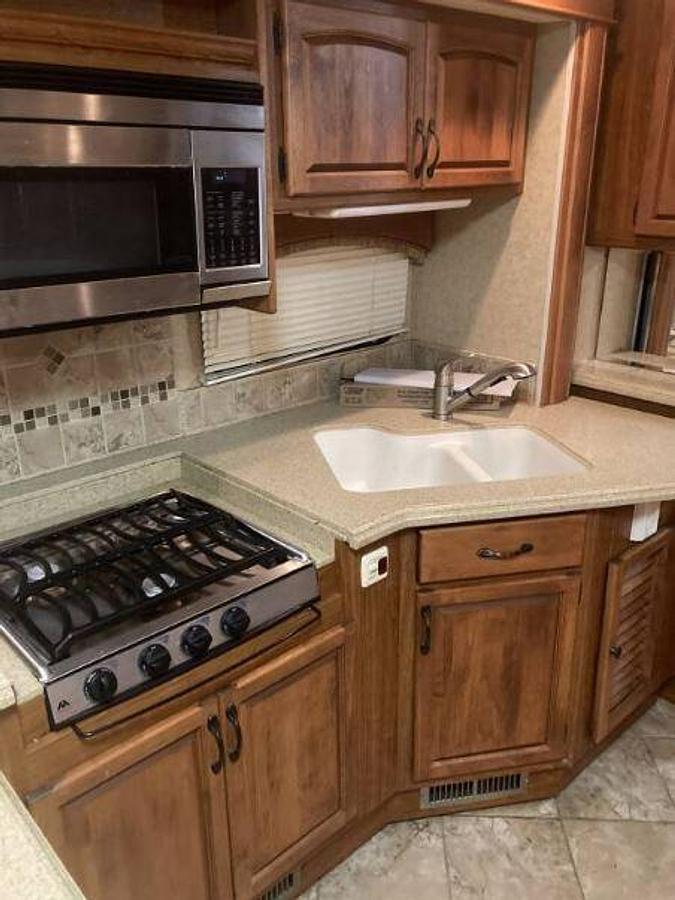 Used 2008 Holiday Rambler ENDEAVOR 40PDQ Class A Motorhome