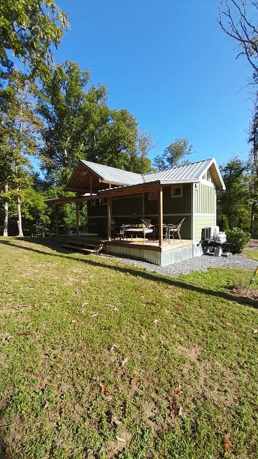 Used 2020 Custom Tiny Home 24 Ft