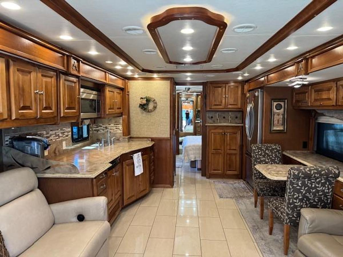 Used 2014 Tiffin Phaeton 40QBH