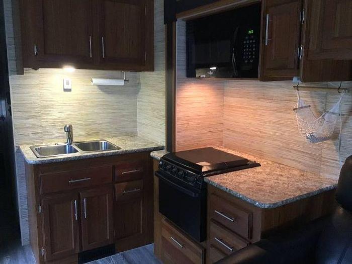 Used 2017 Jayco Alante 32N