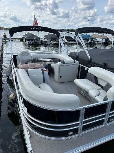 Used 2021 Sylvan Mirage 820 Pontoon