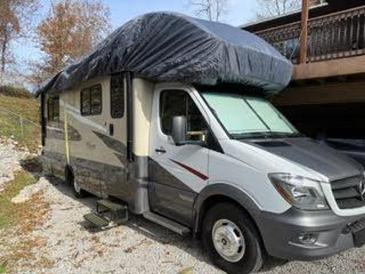 Used 2018 Winnebago View 24V Class C Motorhome