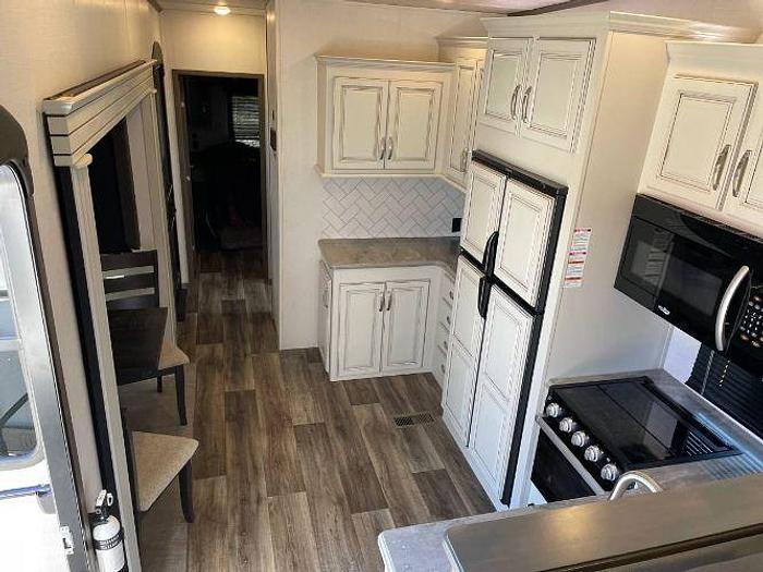 Used 2021 Keystone Cougar 354FLS