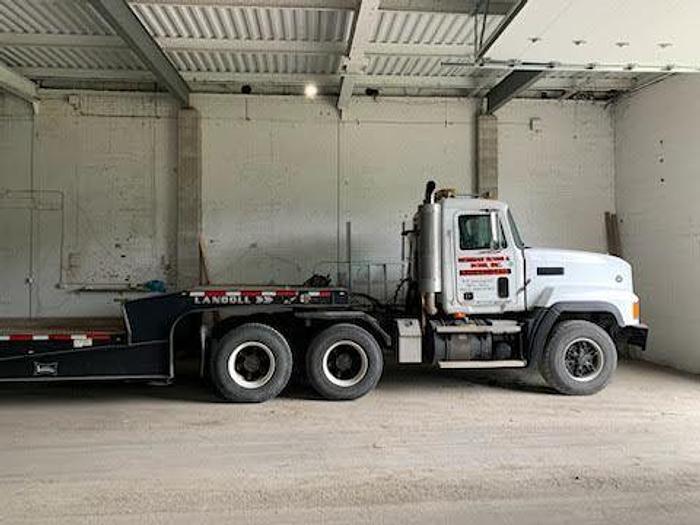 Used 1998 Mack CL713