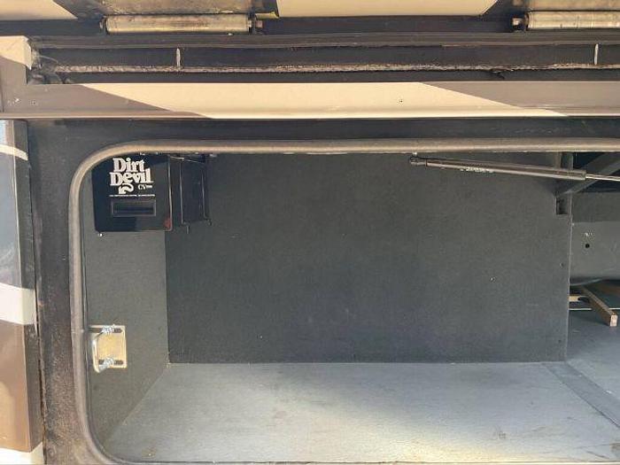 Used 2014 Tiffin Allegro Red 33AL