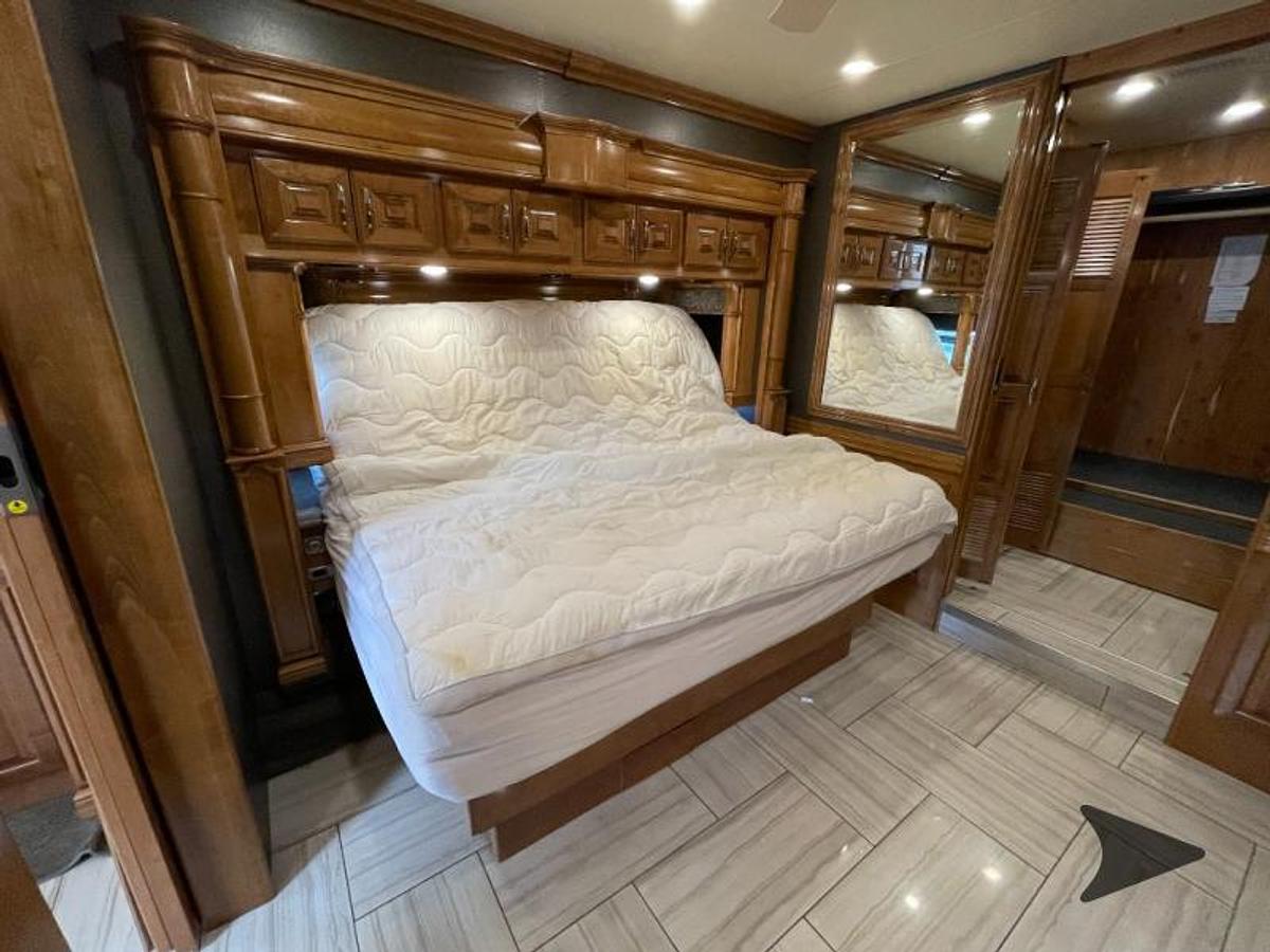Used 2017 American Coach American Revolution 42P Class A Motorhome