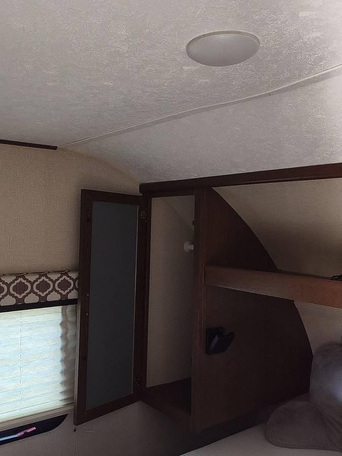 Used 2014 Prime Time Tracer Breeze Travel Trailer