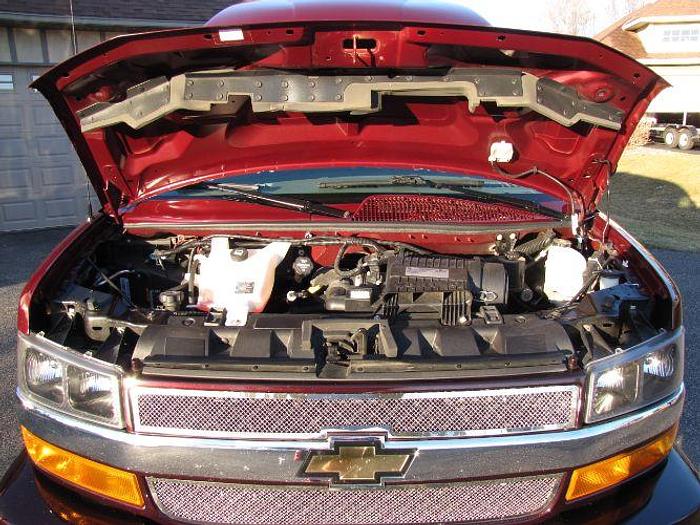 Used 2019 Chevrolet Express 2500 Cargo Van 3D