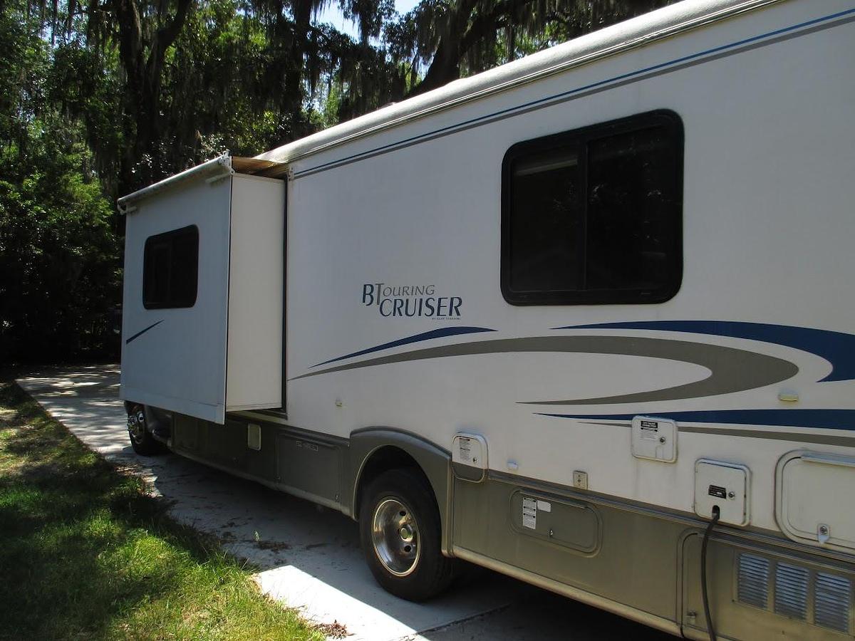 Used 2001  Gulf Stream BT Cruiser Class C Motorhome