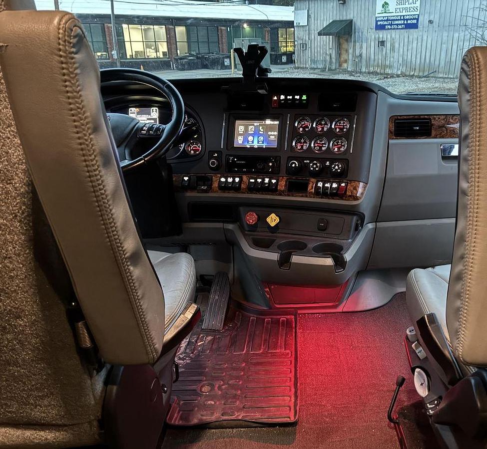 Used 2020 Kenworth T680