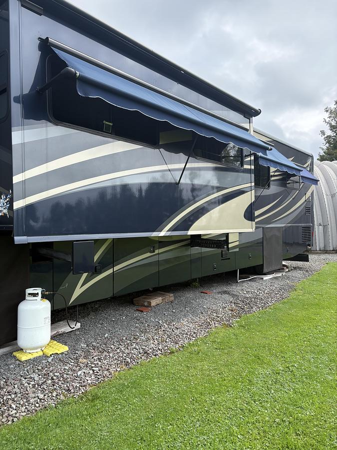 Used 2010 Winnebago Journey 40l