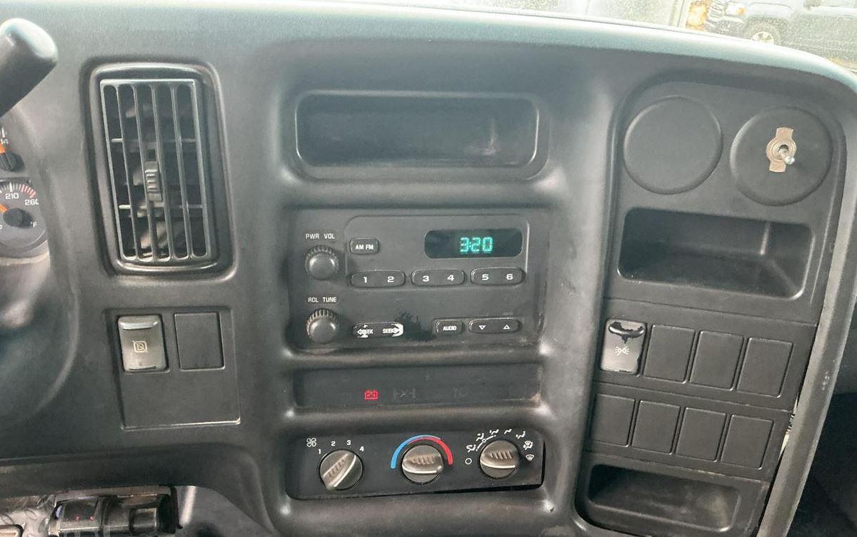 Used 2005 GMC Topkick C7500 Dump Truck