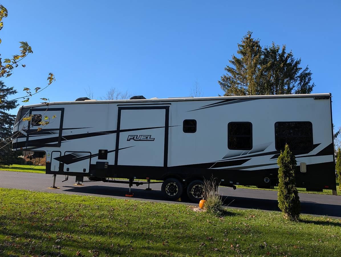 Used 2023 Heartland Fuel 357 Fifth Wheel