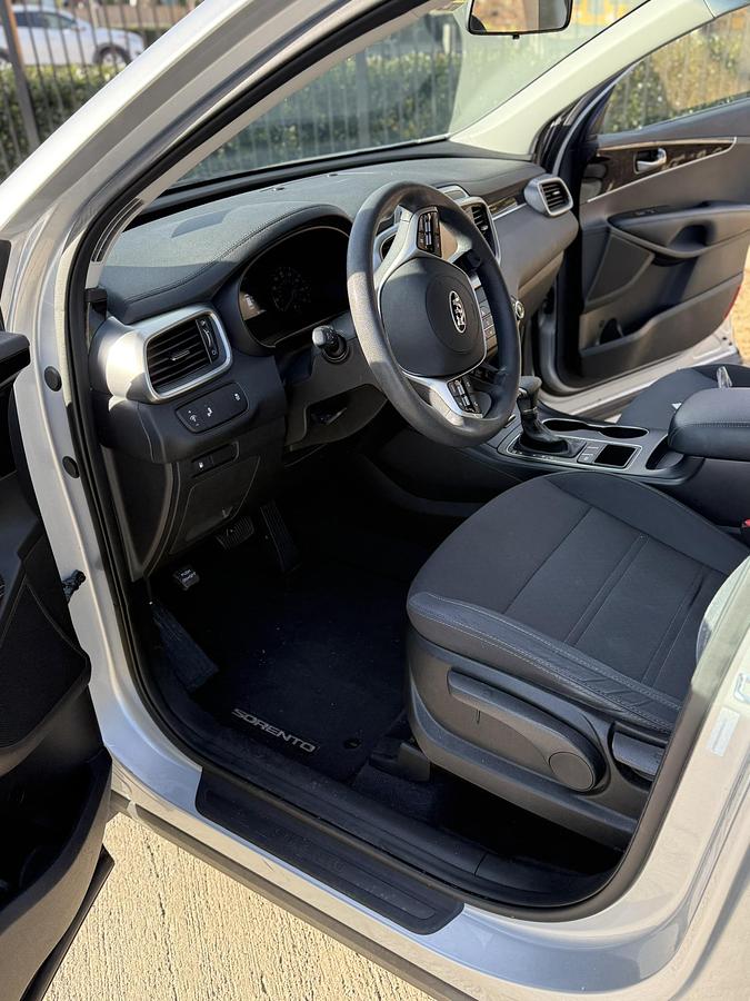 Used 2019 Kia Sorento LX 2WD