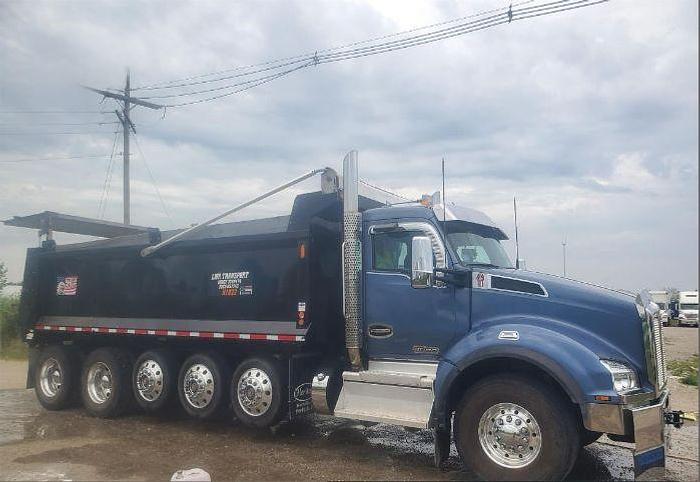 Used 2022 KENWORTH T880 Dump Truck