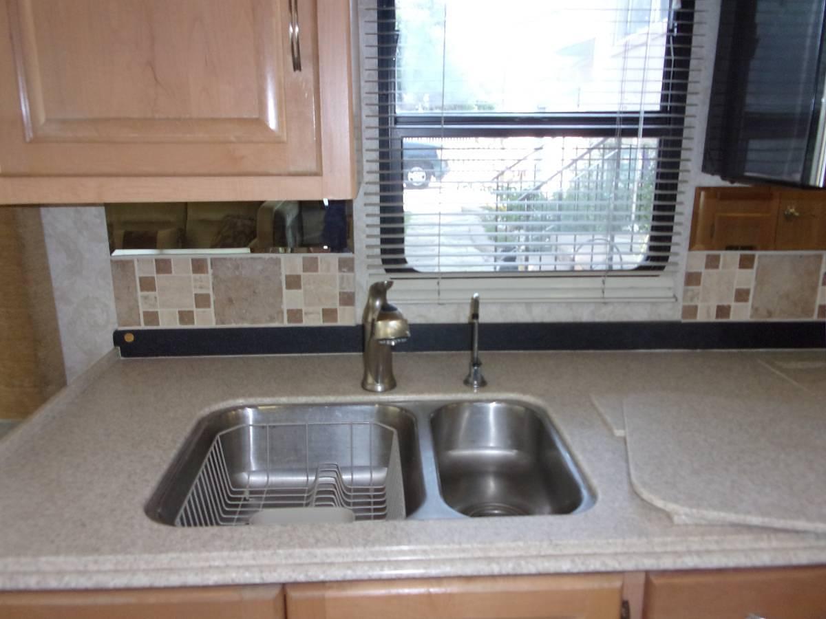 Used 2005 National Tropical T399