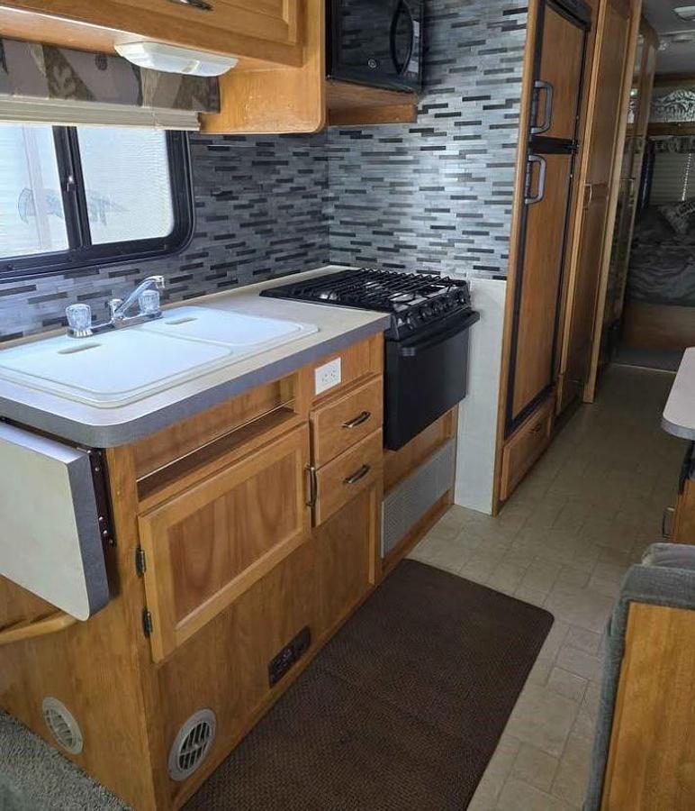 Used 2018 Newmar Ventana 4369