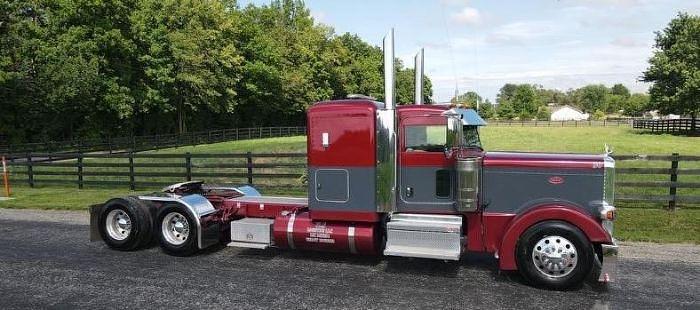 Used 2023 Peterbilt 389