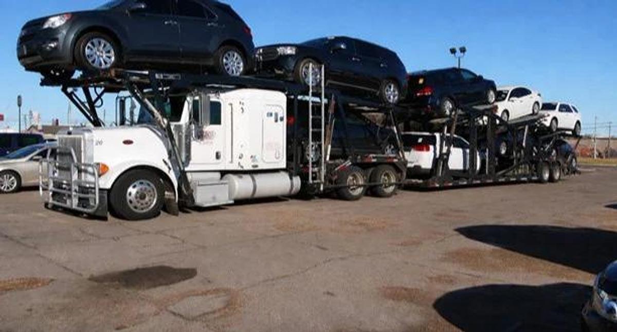 Used 2007 Peterbilt 379 Car Hauler