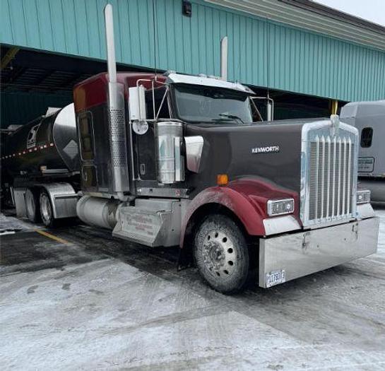 Used 2016 KENWORTH W900L