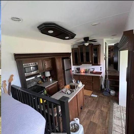 Used 2017 Forest River Salem Hemisphere Lite 372RD