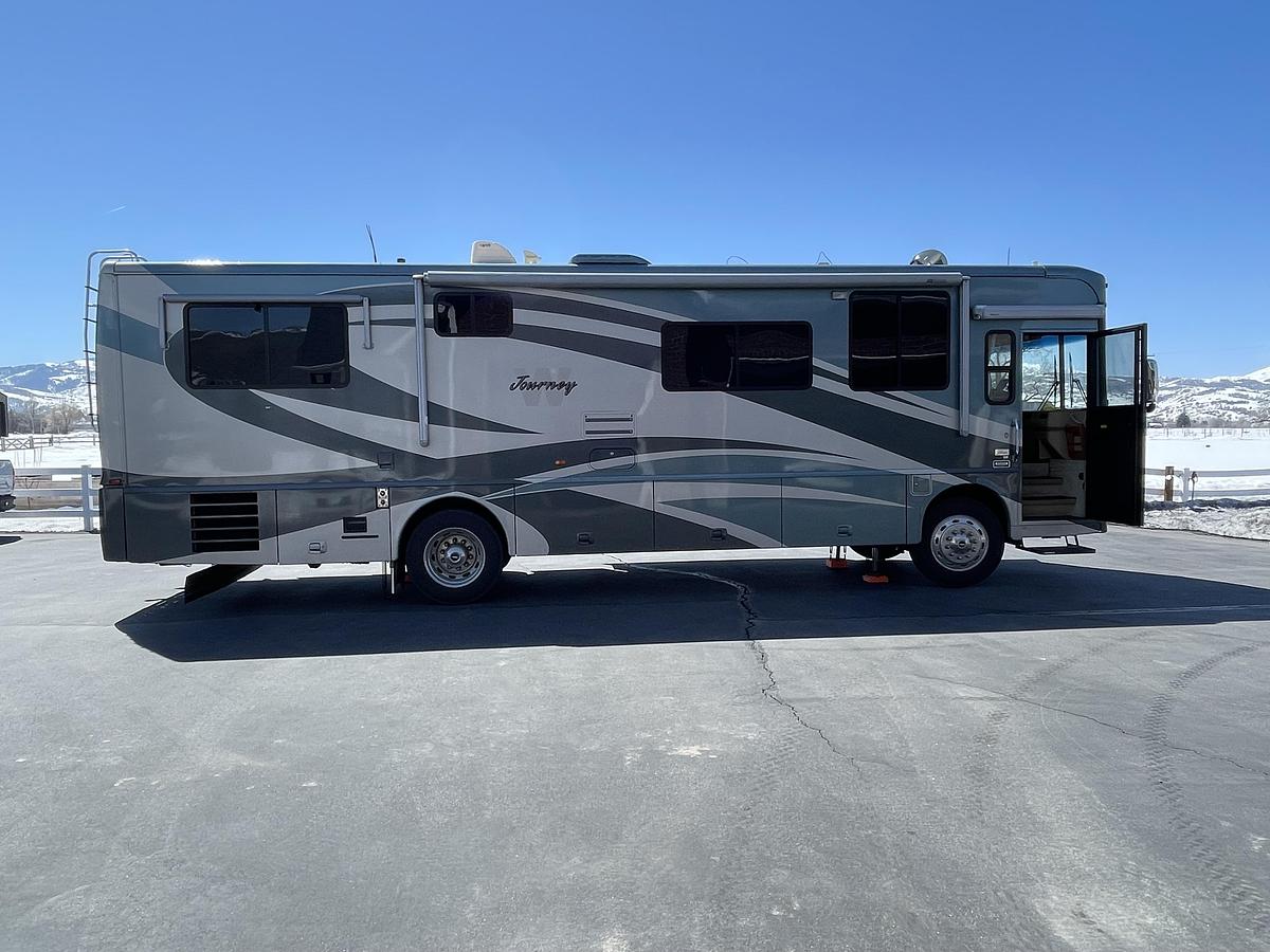 Used 2007 Winnebago Journey 34h