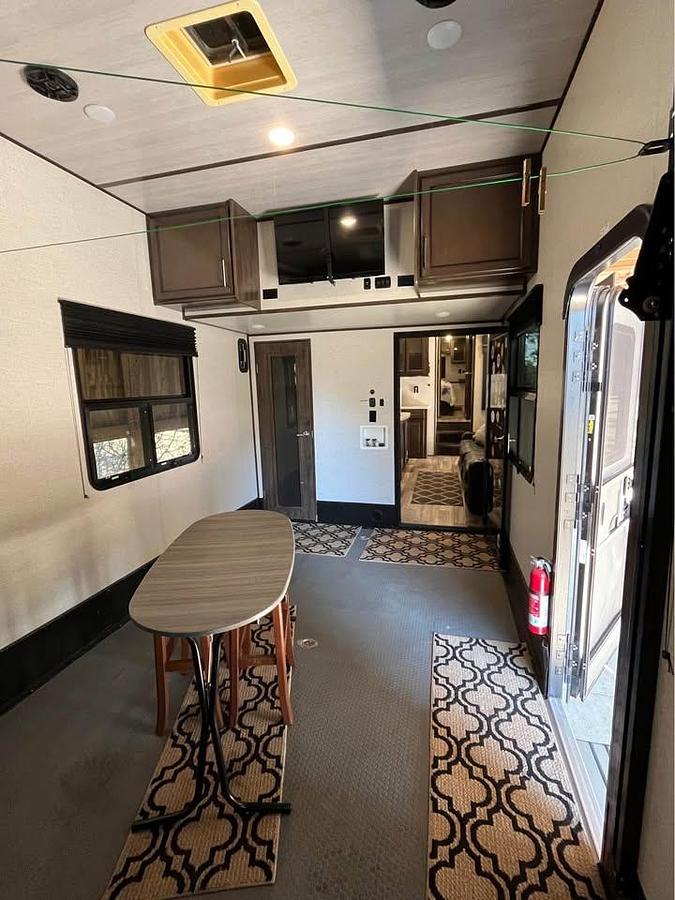 Used 2020 Dutchmen Voltage 3915 Toy Hauler