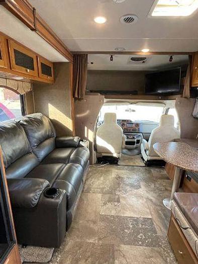 Used 2018 Coachmen Leprechaun 260DS