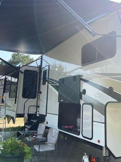 Used 2022 Alliance Paradigm 310RL