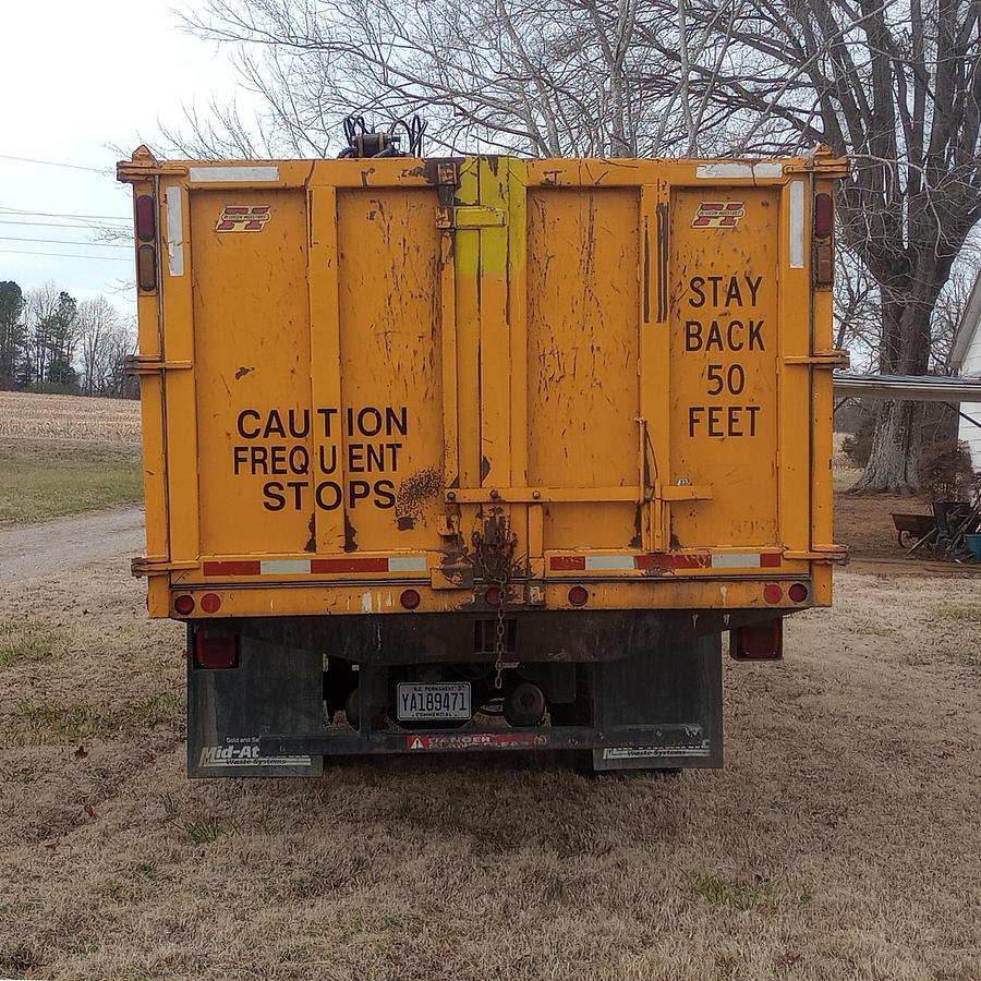 Used 2012 Petersen TL3 Lightning Loader Grapple Truck