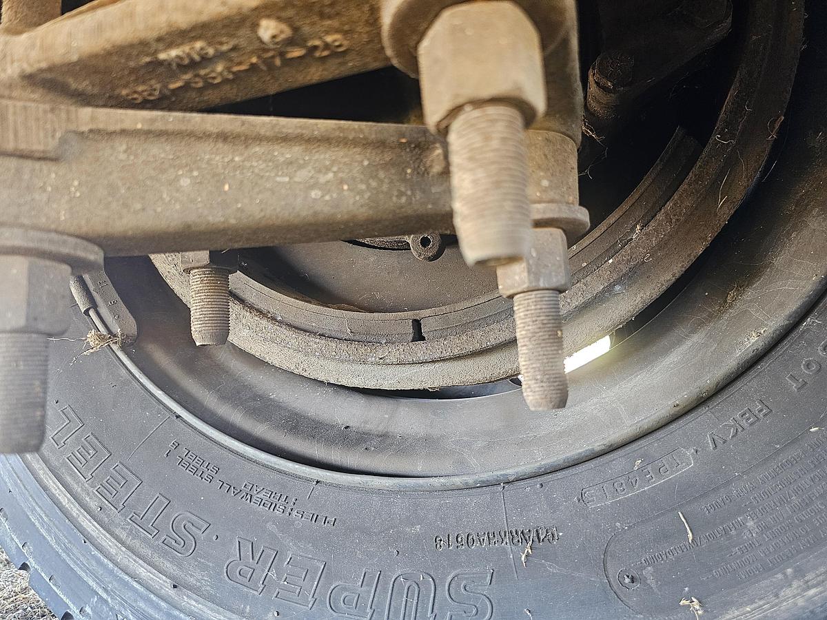 Used 2009 Freightliner Bus