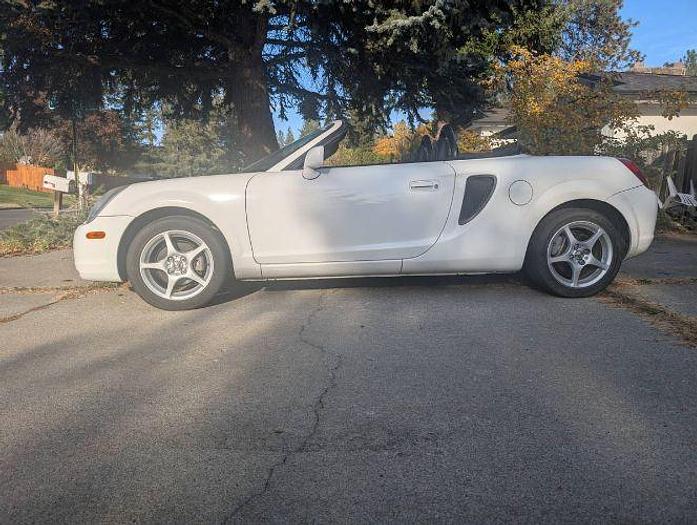 Used 2000 Toyota MR2 Spyder
