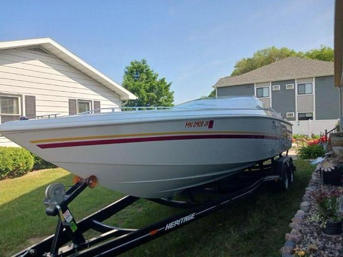 Used 2000 Baja Outlaw Powerboat with Trailer