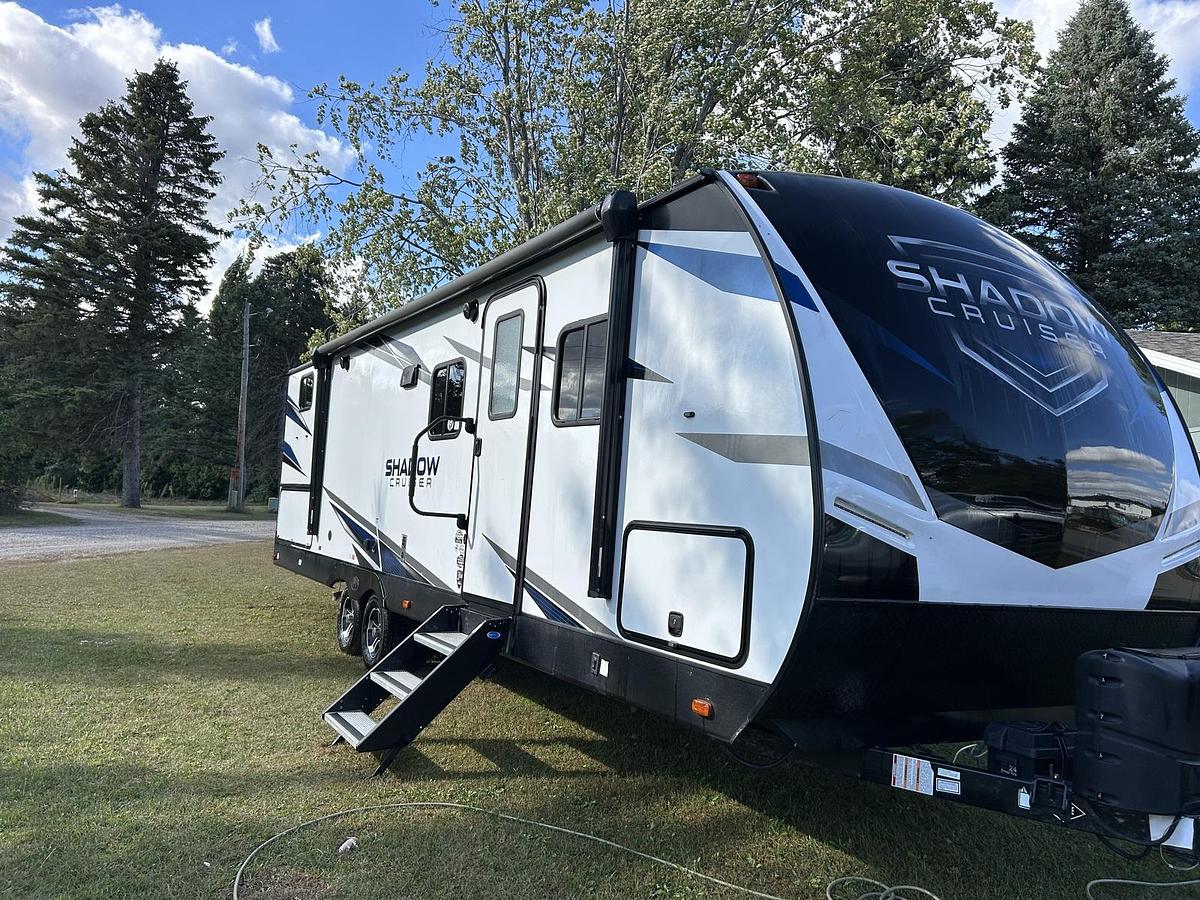 Used 2022 Cruiser RV Shadow Cruiser 280QBS Travel Trailer